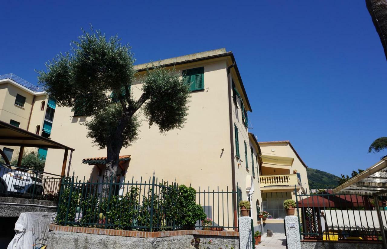 Appartamento Villa Cristina Genoa Bagian luar foto